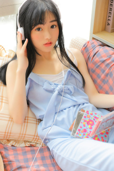 年轻的嫂子2播放